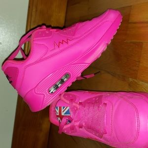 Fashion size 5.5 USA neon pink shoes